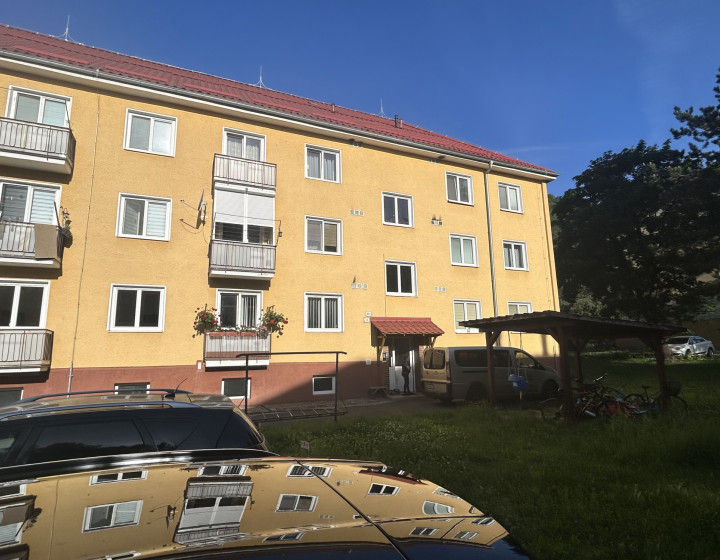 Na predaj 3 izbový byt v meste Tisovec