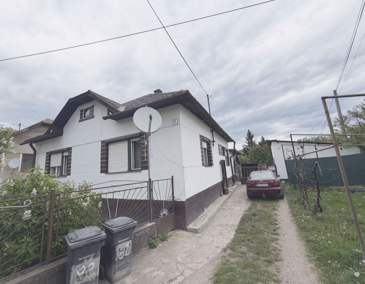 Z n í ž e n á cena 5-izb. dom  v Licinciach za 44000,- -PREDAJ