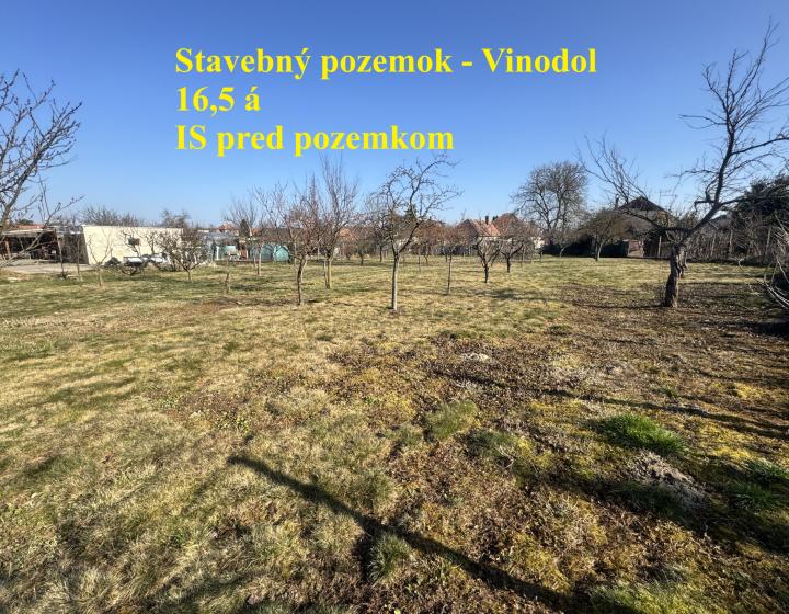Stavebný pozemok 16,5 á - Vinodol