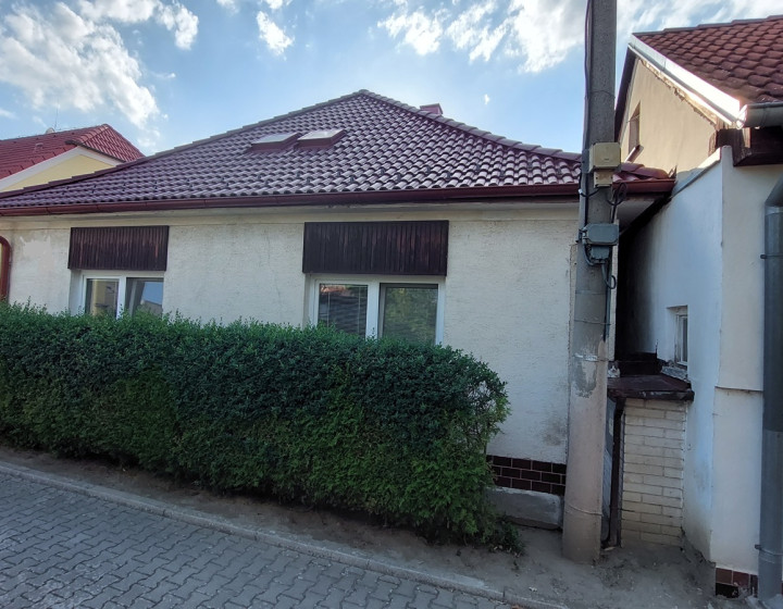 Na predaj rodinný dom v meste Piešťany ID 231-12-LUGUa