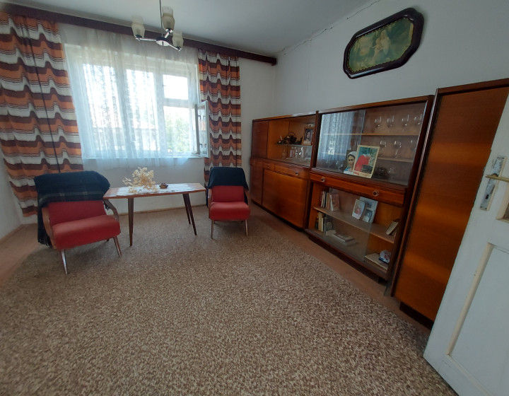 Predaj starší rodinný dom obec Lukáčovce pri Nitre(253-12-JUF)