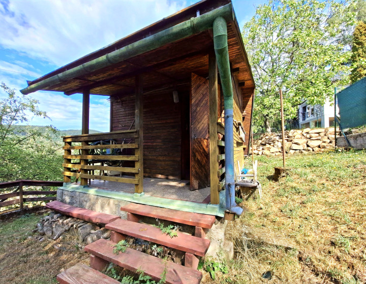 Predaj, záhradná chatka s pozemkom -  Kremnica/Grobňa (031-13-ZOLA)
