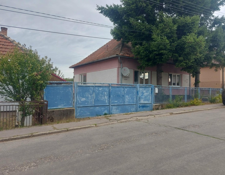 Predaj rodinný dom Černík, pozemok 2486m2, okr. Nové Zámky(254-12-JUF)