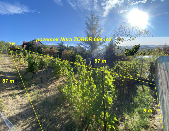 REZERVOVANÉ Pozemok Nitra ZOBOR 694 m2 636-14-MIG
