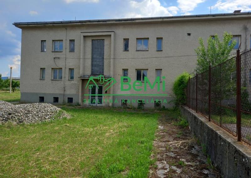 Predaj,  prevádzkový areál - Šahy (008-18-ERGA)