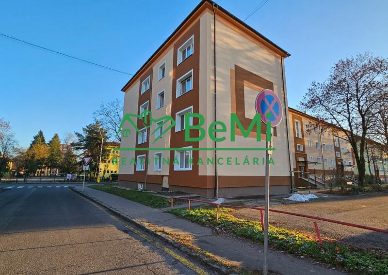 REZERVOVANÉ 2-IZBOVÝ BYT, UL.DRUŽSTEVNÁ RIMAVSKÁ SOBOTA - NA PREDAJ