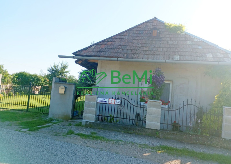 Predaj dvojgeneračného rodinného domu - Tekovské Lužany ( 020-12-HEKA)