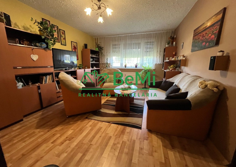 Predaj  4 izbový byt  - Kalná nad Hronom (035-114-MIJK)