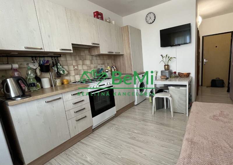 Predaj 1 izbový byt REZERVOVANÉ - LEVICE (079-111-MIJK)