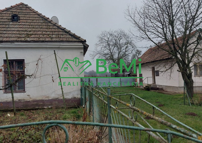 Predaj starší rodinný dom, Alekšince, pozemok 2750m2,  Nitra (202-12-JUF)