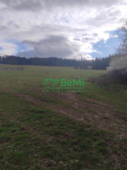 Predaj: Pozemok Snežnica, okr. KNM, 849m2 (091-14-PEMOa)