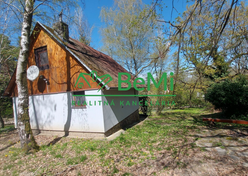 Predaj chata rekreačná  Jelenec, okr. Nitra (213-13-JUF)