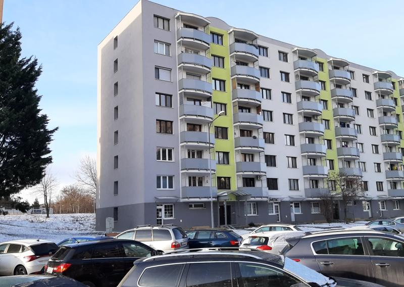 Predané 2-izbový byt Nitra-Na Hôrke ID 007-112-VISK