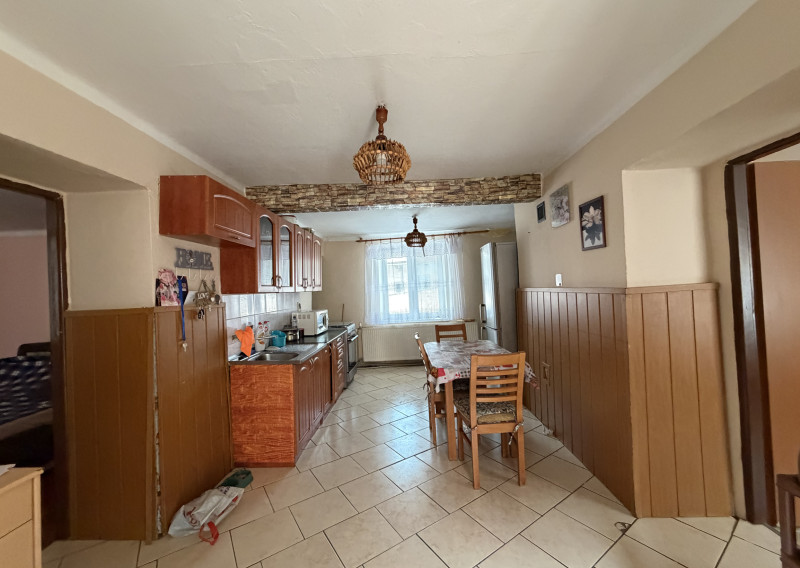 Rodinný dom s 1112 m2 záhradou aj chatou v obci Jelšava-PREDAJ