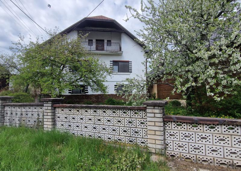 V Ý H O D N E NA PREDAJ DOM V REJDOVEJ ZA 75900,-Eur -PREDAJ