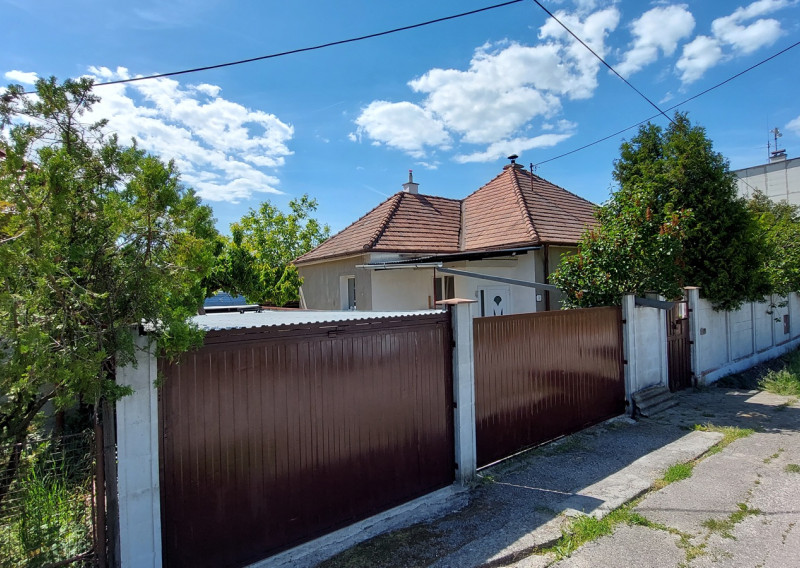 Na predaj rodinný dom v obci Krtovce ID 232-12-LUGUE