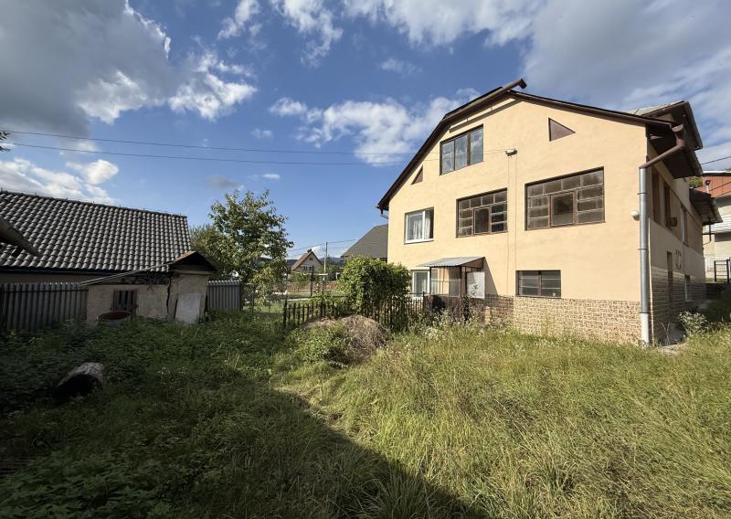 Veľký dom v lokalite Gróner na predaj