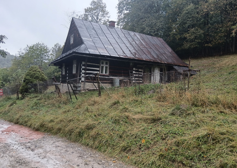 Predaj: Dom/Chalupa,1207m2, Zákopčie, okr: CA(183-12-PEMOa)